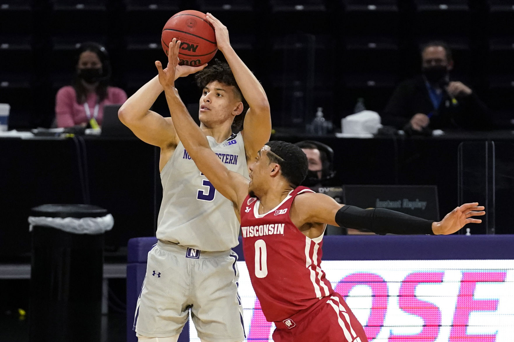UW 68, Northwestern 51